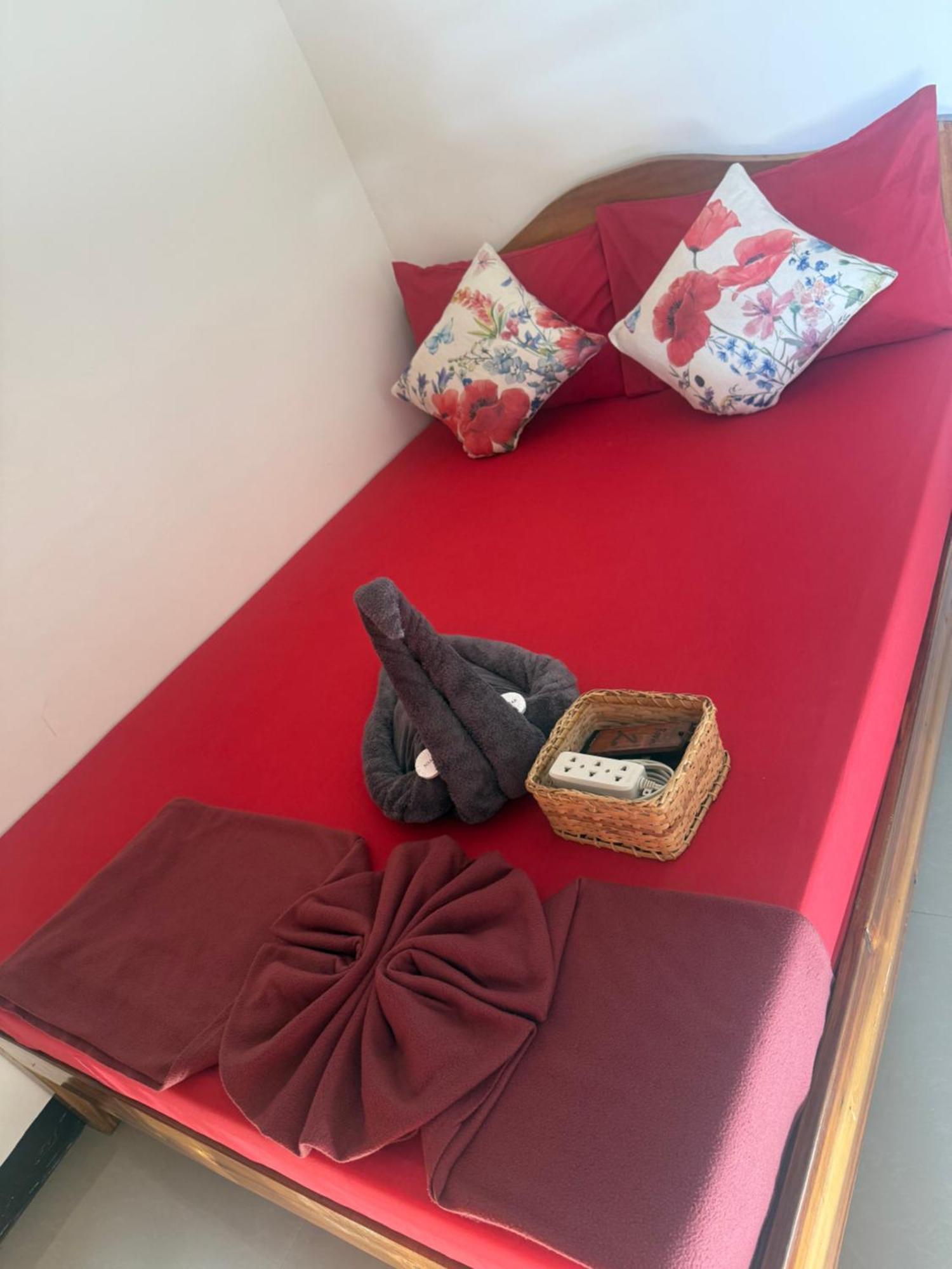 Lolo Bob'S Bed And Breakfast エルニド エクステリア 写真